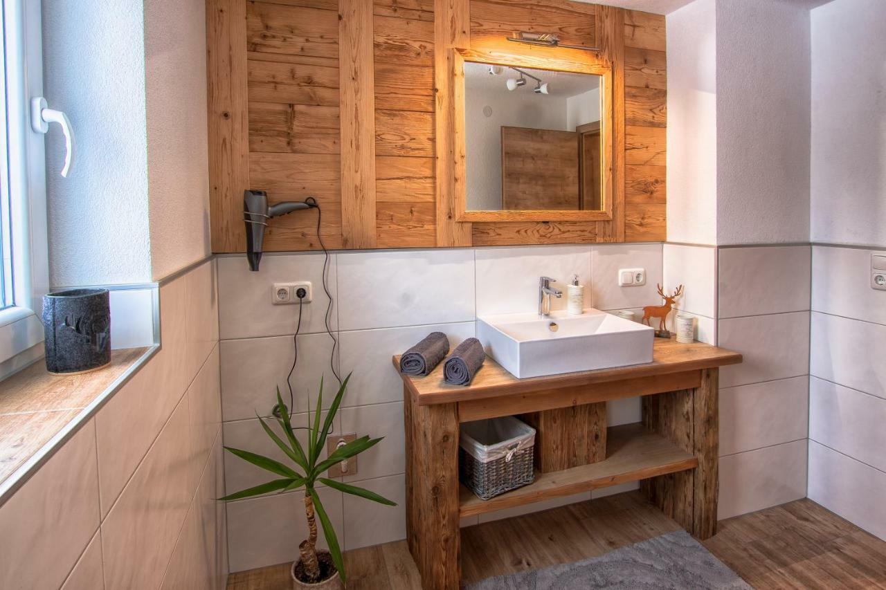 Ferienwohnung Auszeit Vils Esterno foto