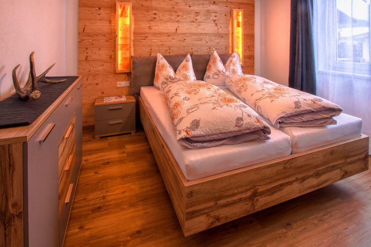 Ferienwohnung Auszeit Vils Esterno foto