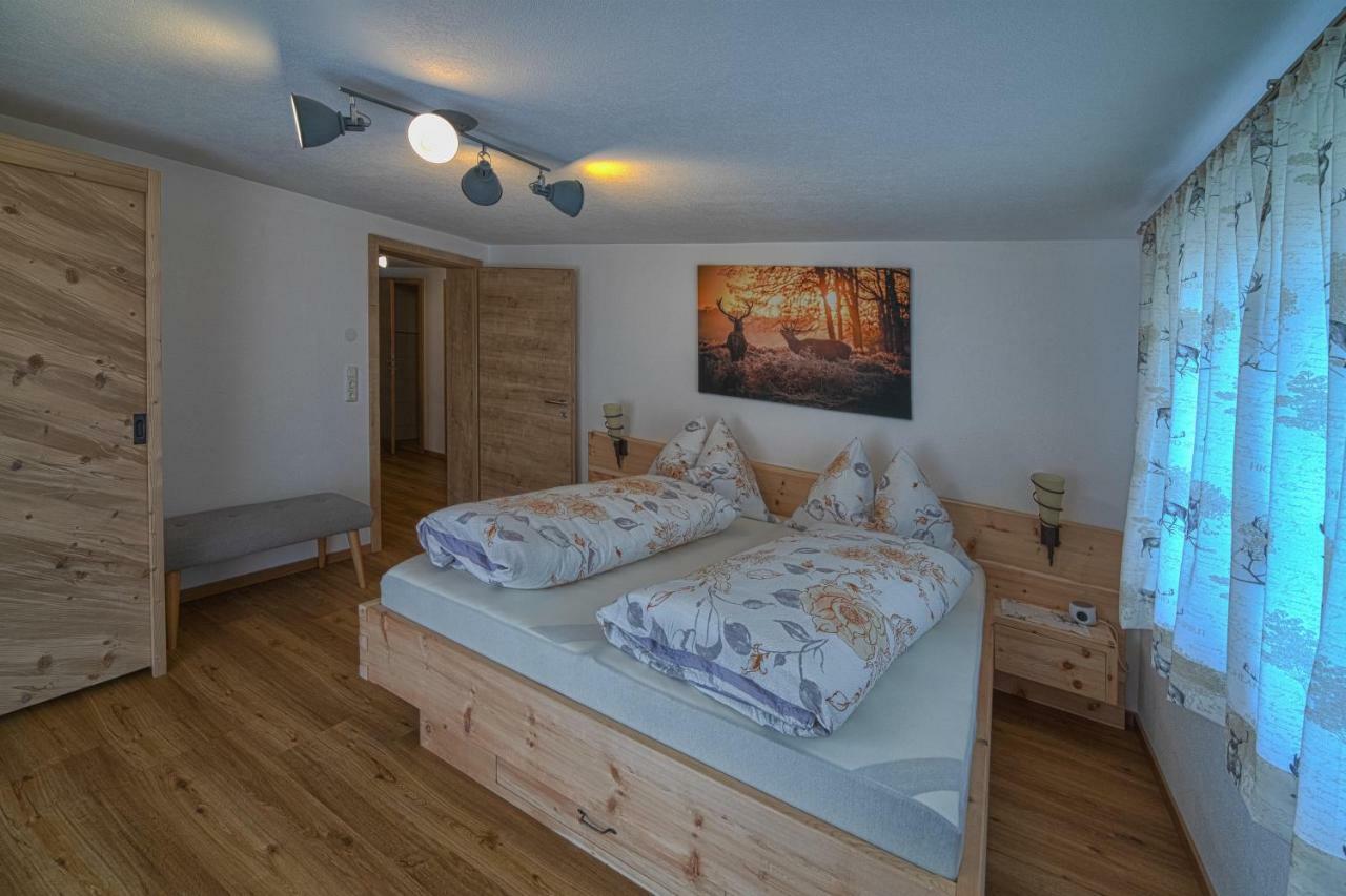Ferienwohnung Auszeit Vils Esterno foto