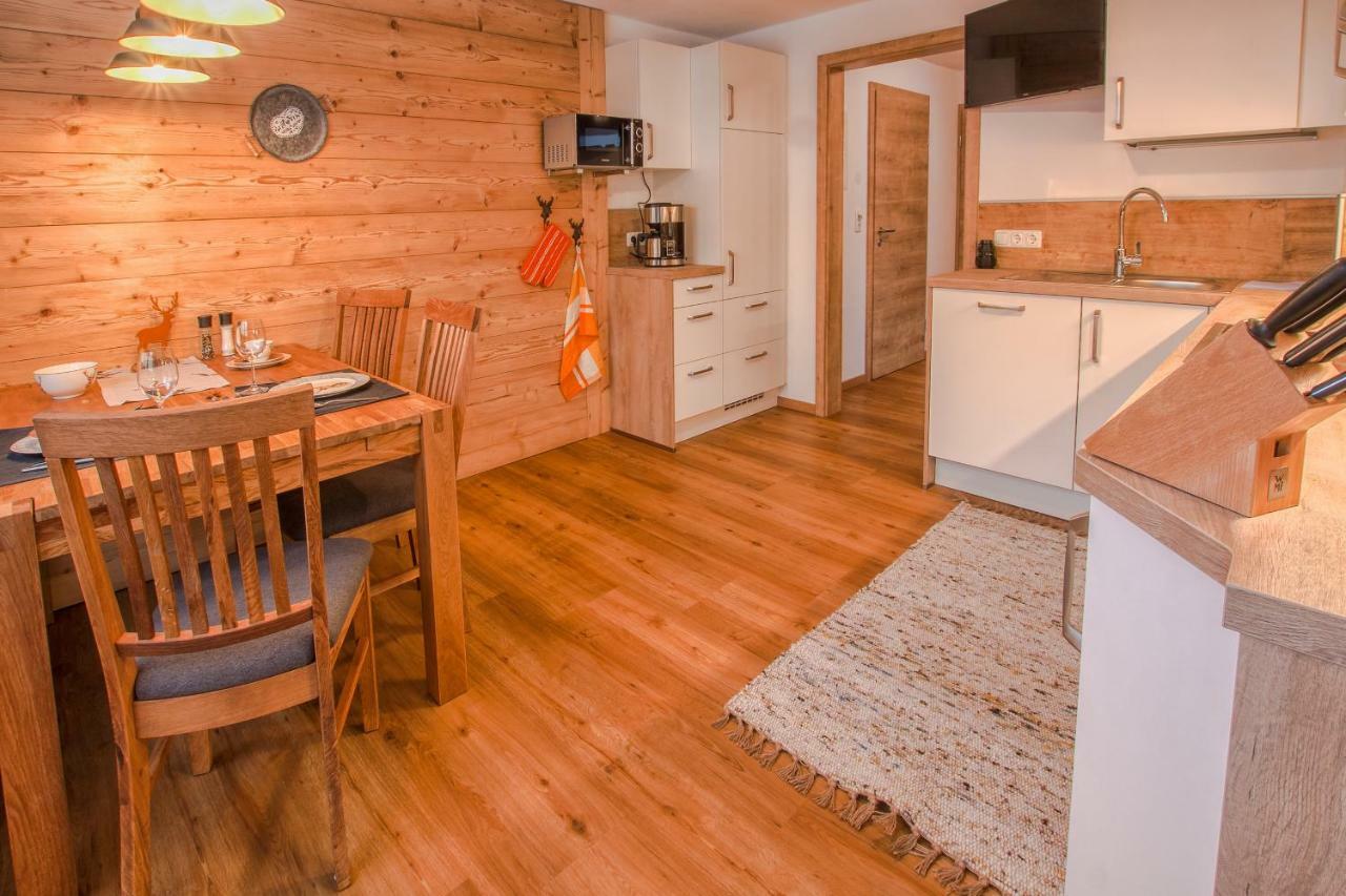 Ferienwohnung Auszeit Vils Esterno foto